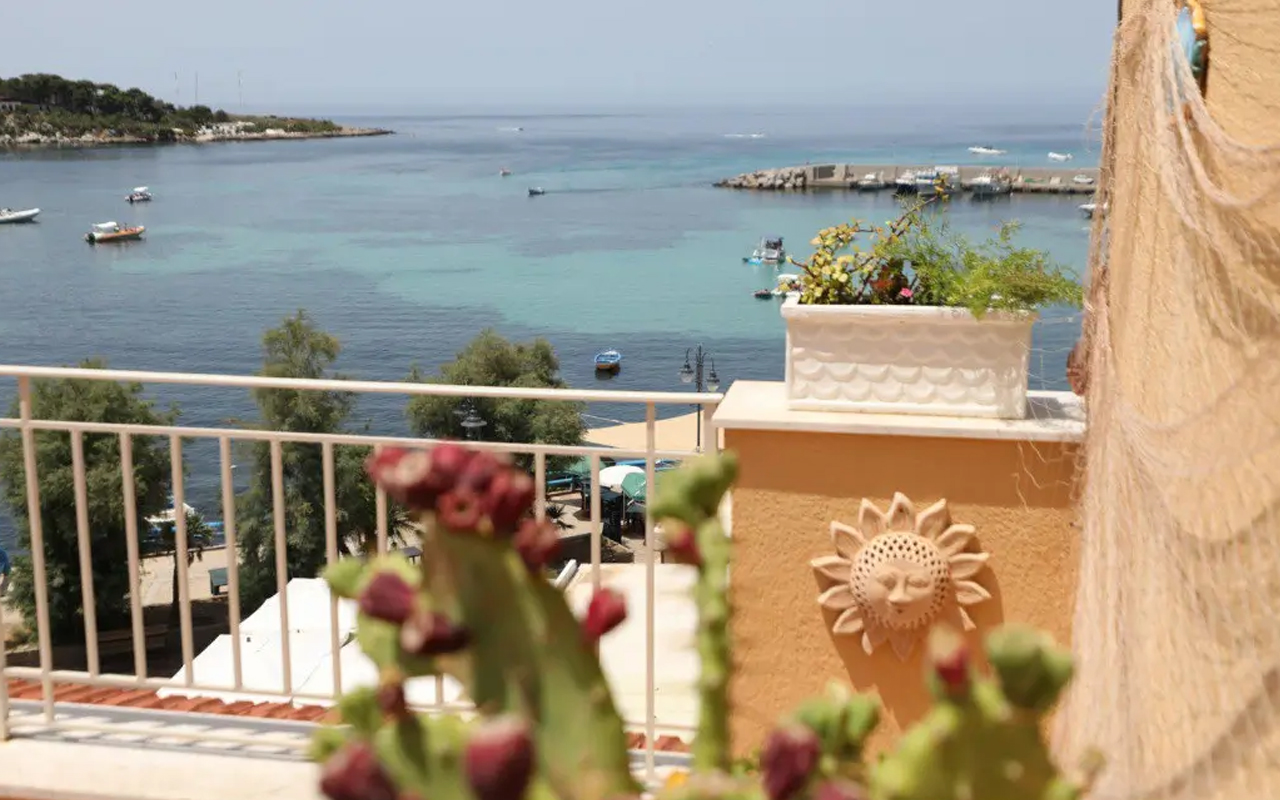 Palermo Mare Holidays