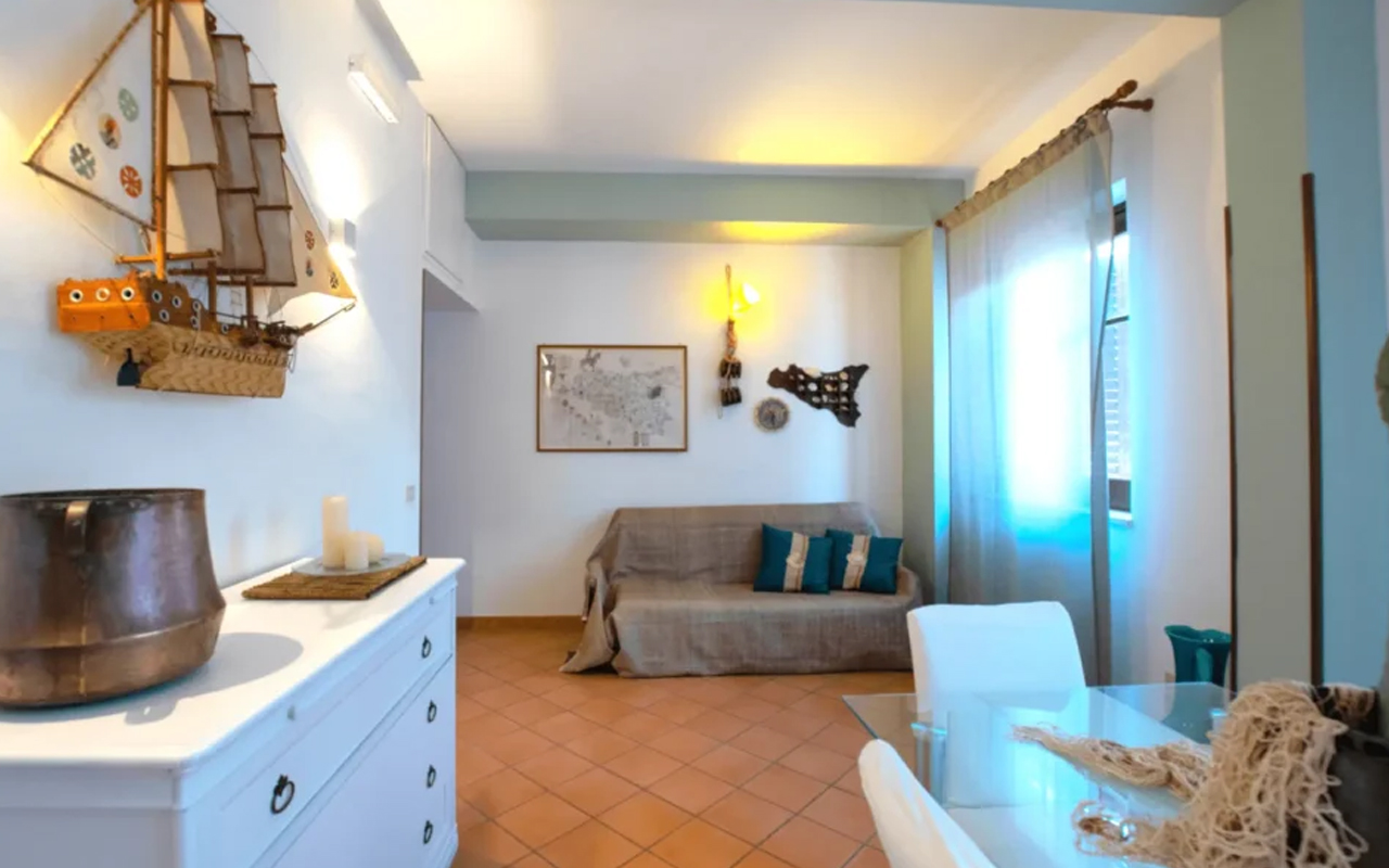 Palermo Mare Holidays