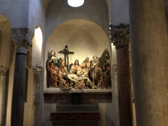 La Pietà rinascimentale nel sacello preromanico di S. Satiro.