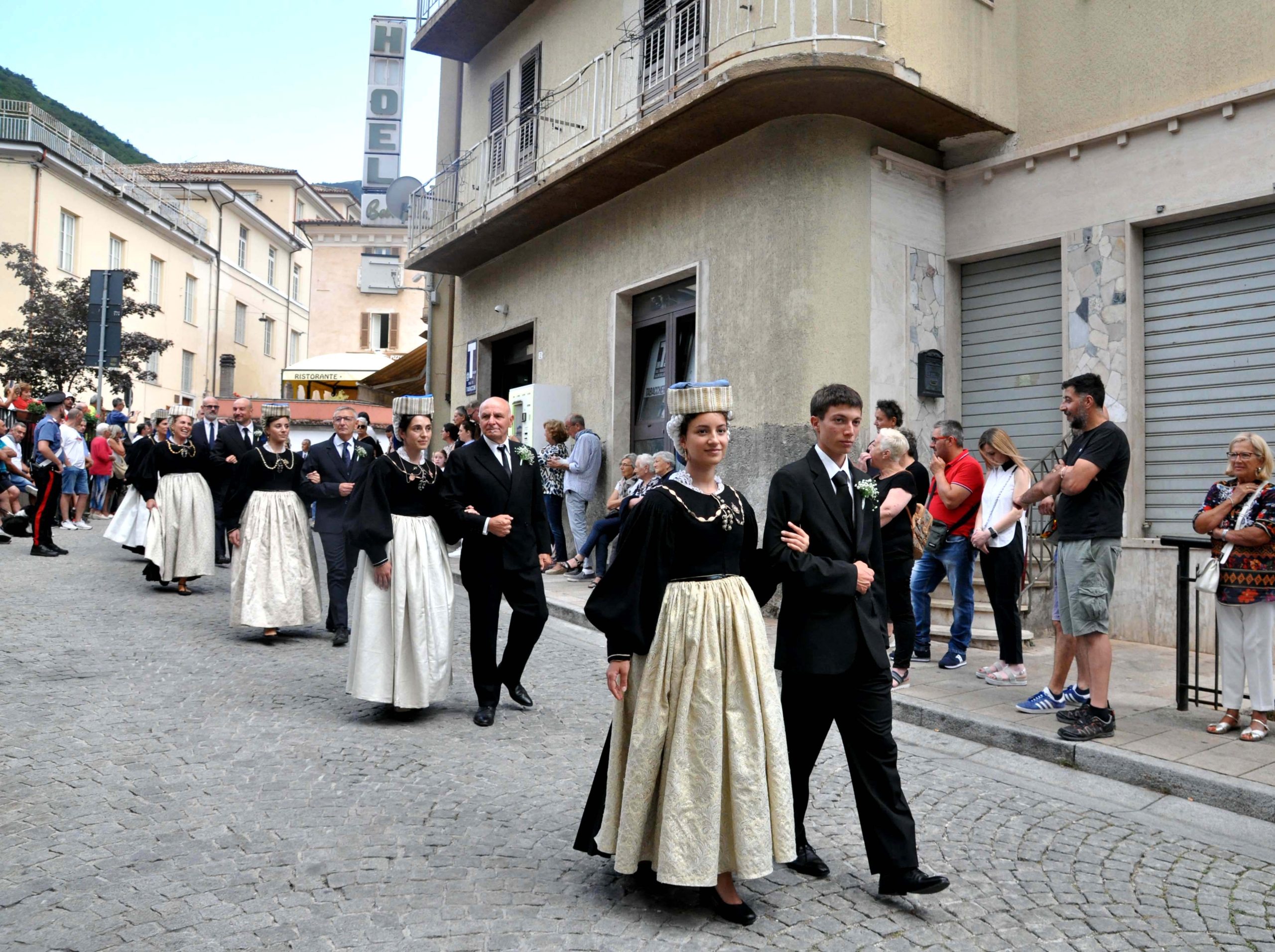 Je catenacce, il matrimonio tradizionale di Scanno - Foto di Pietro Cavalosci