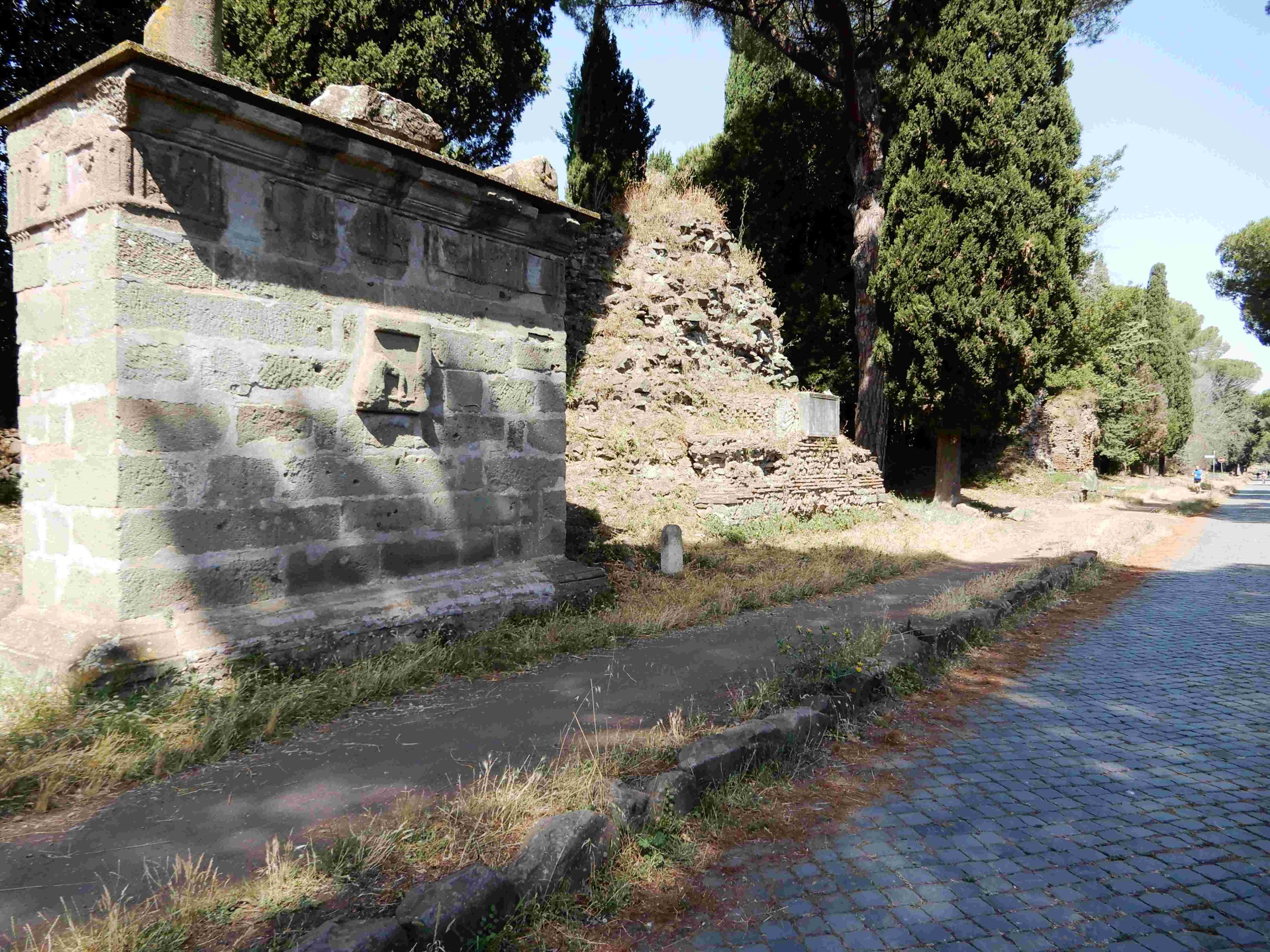 Tomba dei Licinii e Sepolcro Dorico