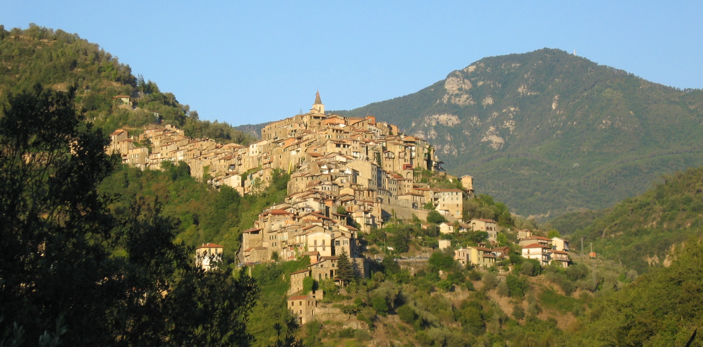 Veduta panoramica di Apricale