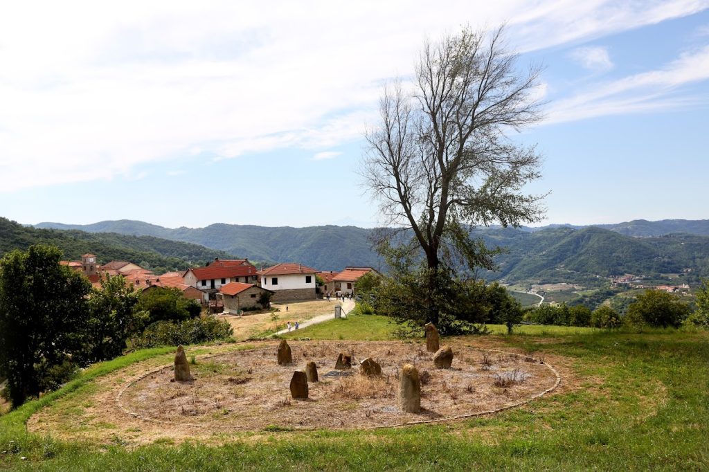 Bergolo, vista panoramica - Foto: Photo Murialdo