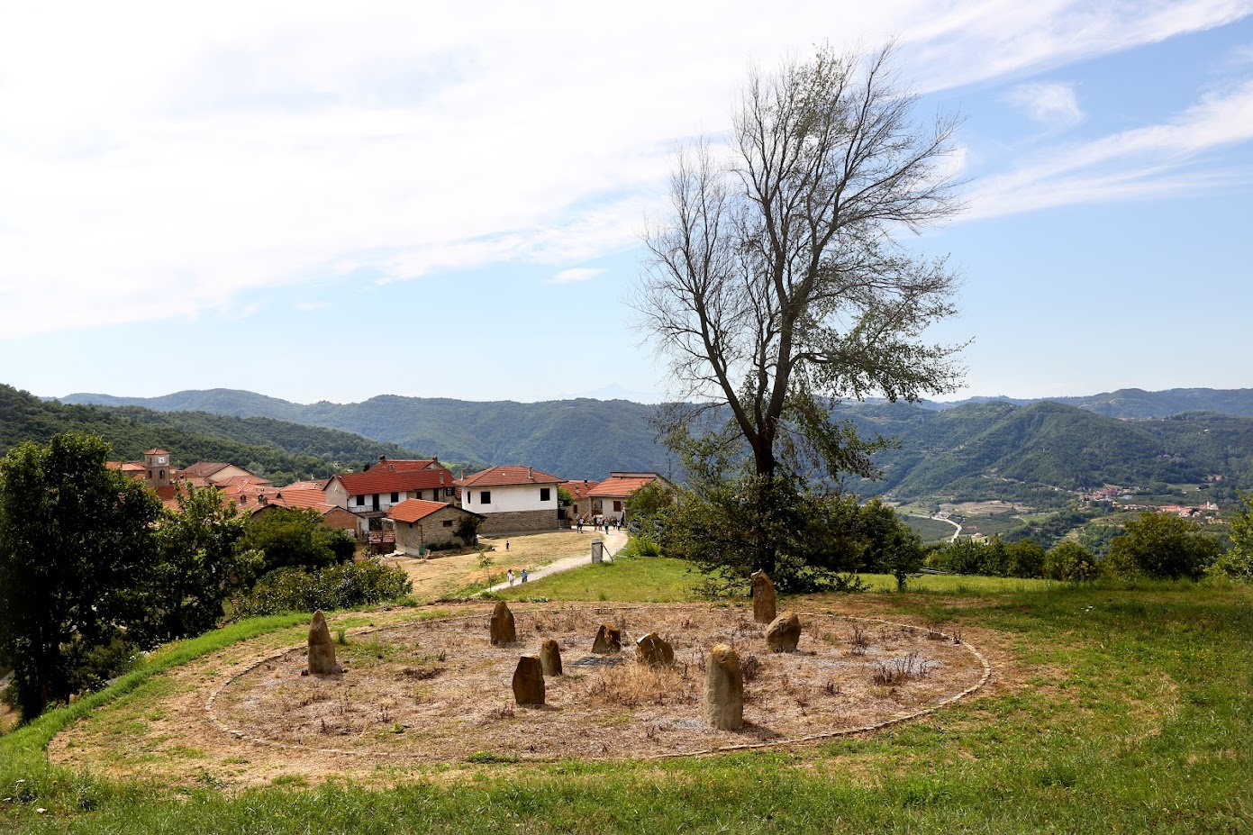 Bergolo, vista panoramica - Foto: Photo Murialdo