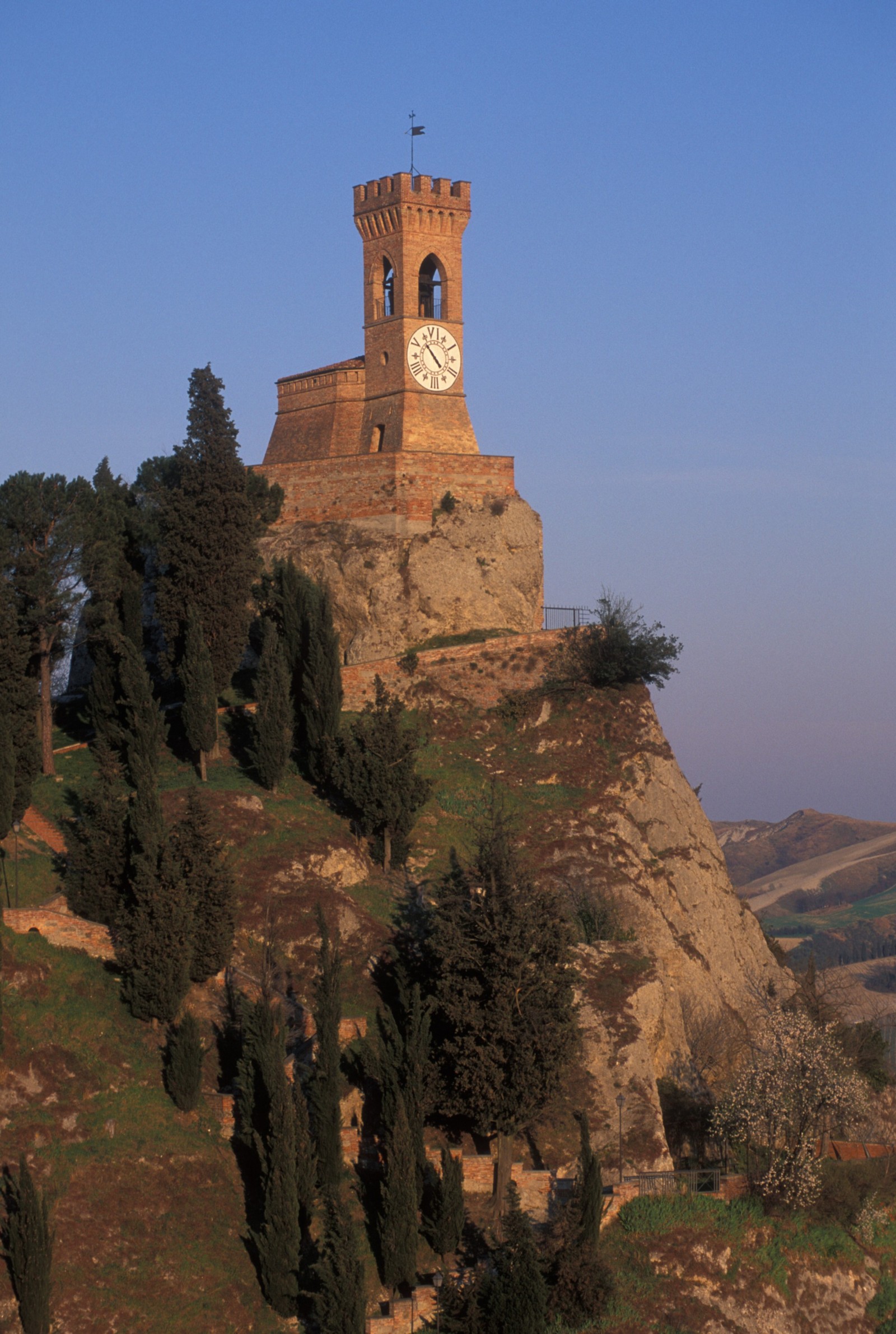 Brisighella Torre Dell'orologio Lib Archivio Terre Di Faenza.jpg
