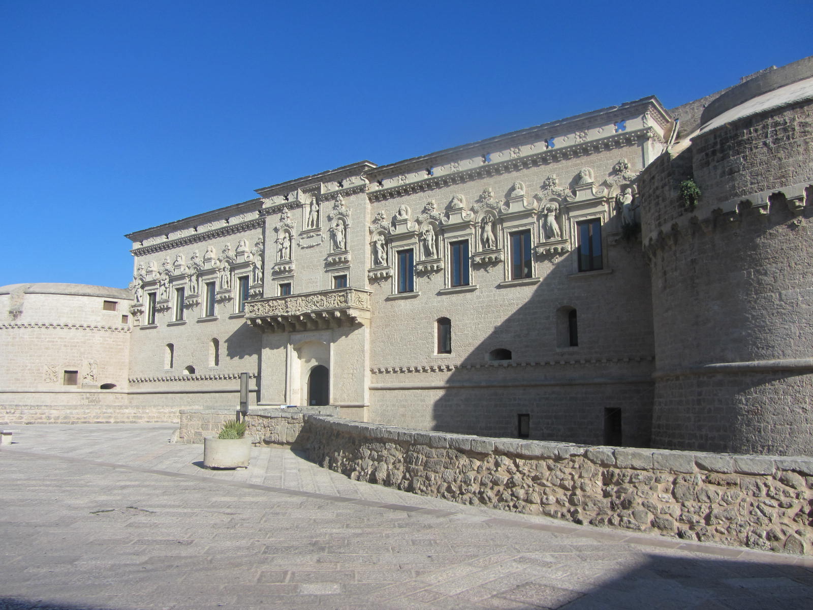 Corigliano D'otranto (le) Castello De'monti Archivio Tci.jpg