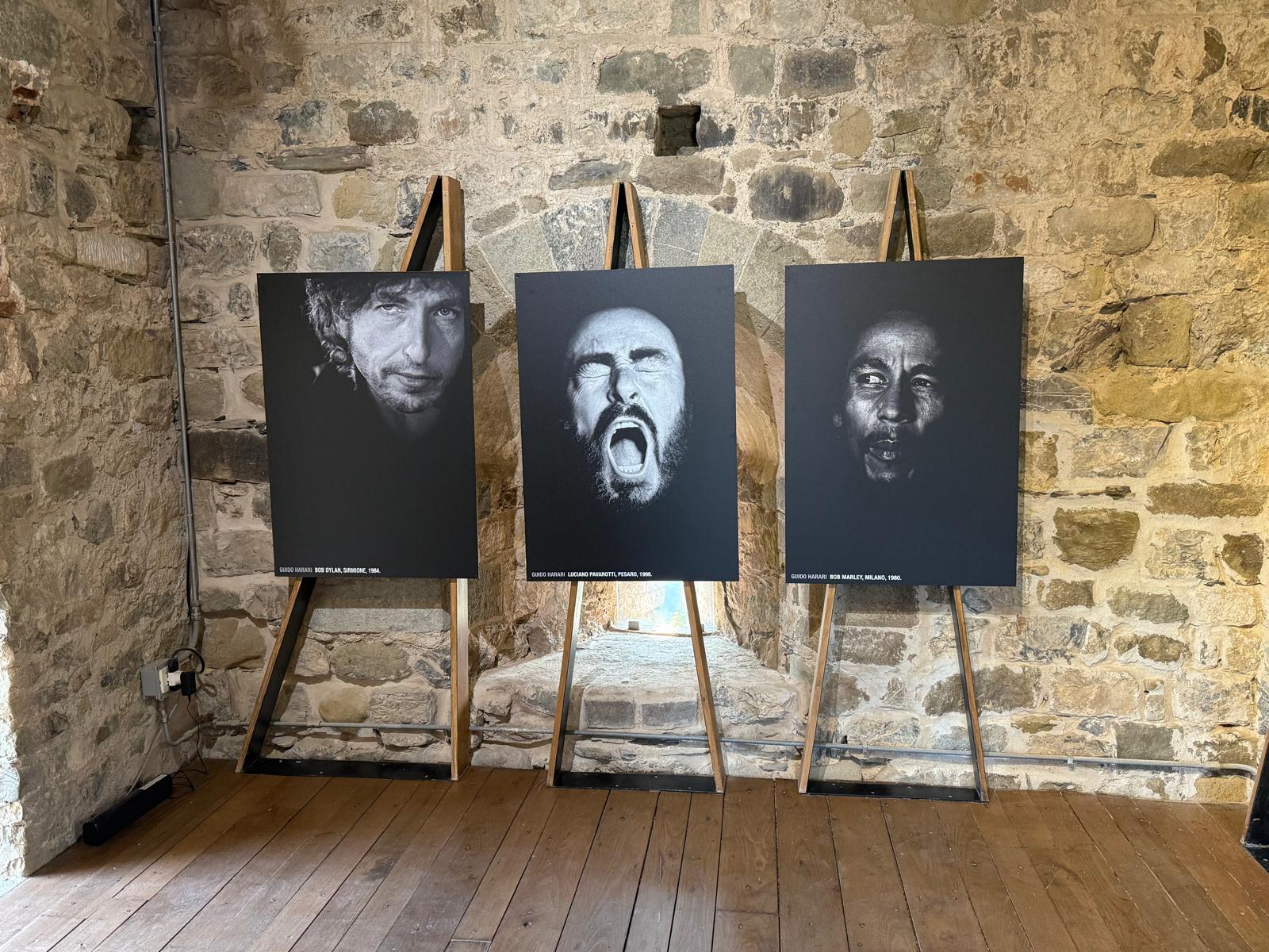 Guido Harari. Tower of song a Castelnuovo Magra