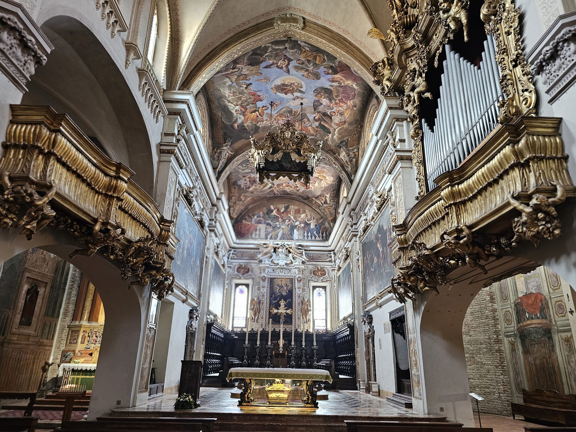 Basilica di Sant'Antonino - interno
