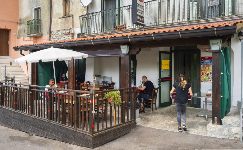 LETINO_ESTERNO RISTORANTE I BRIGANTI_LIB_CESURA LUCA SANTESE_SAL2020TOUR01601557_cr.jpg