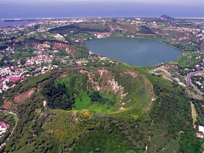 Lago d'Averno e Monte Nuovo
