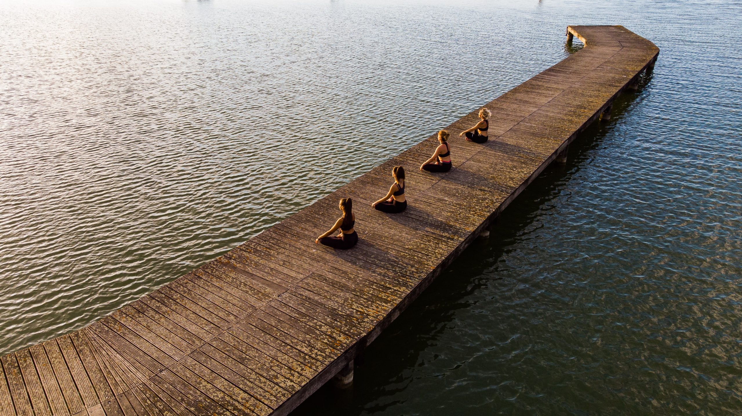 Yoga sul lago di Chiusi