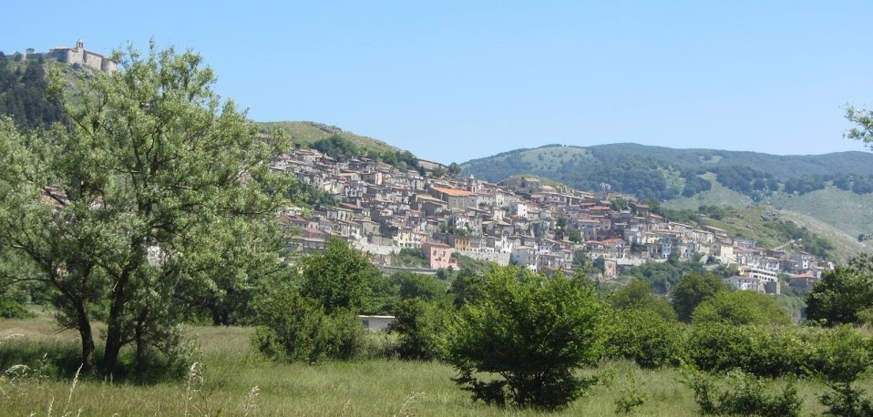 Letino_veduta panoramica paese_lib TCI.JPG