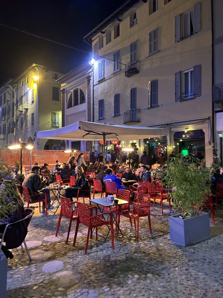 Lorenzo Rochira - Piazza Vittoria (by night)