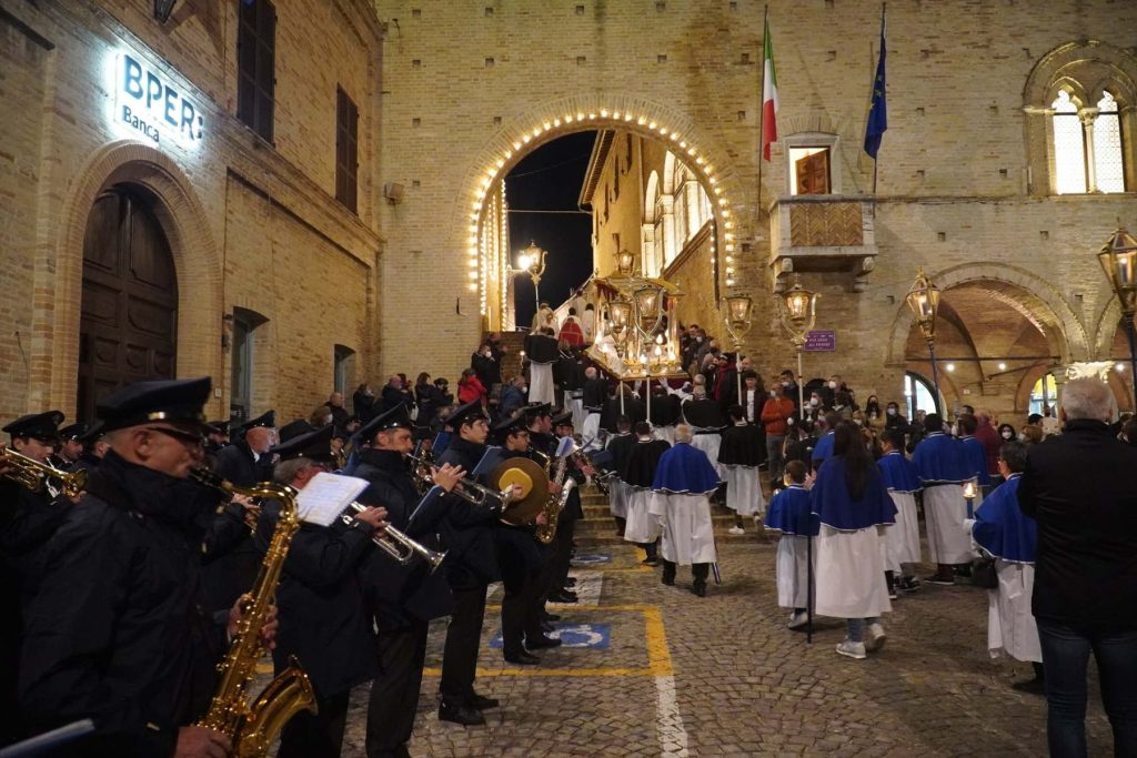 MONTECASSIANO_PROCESSIONE - FOTO: GIANLUCA MOSCATELLI