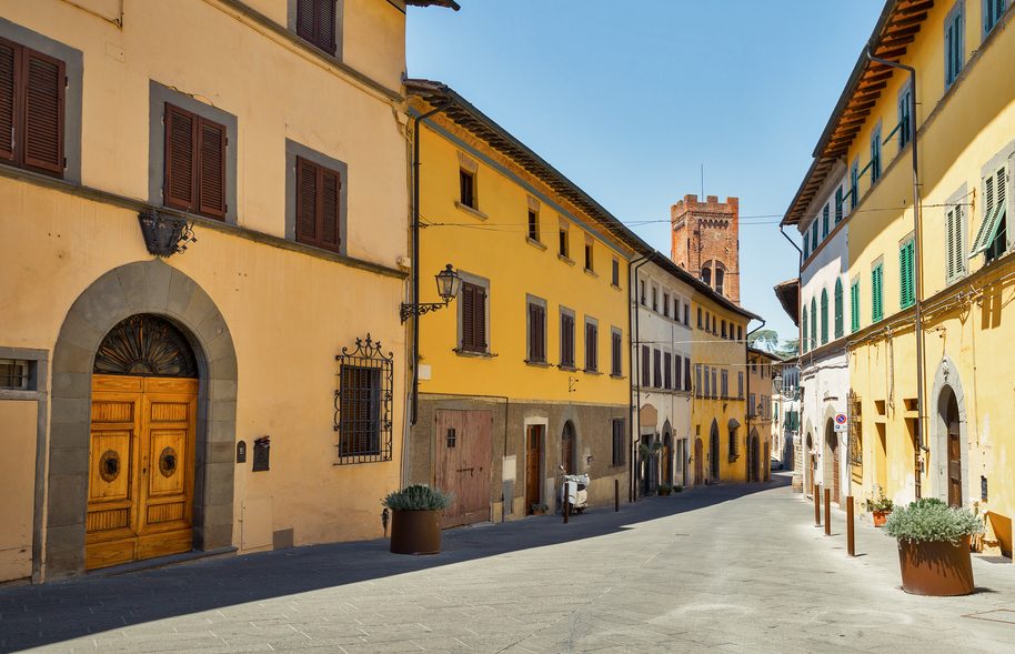 MONTOPOLI_Shutterstock_1533461384-aspect-ratio-689-444