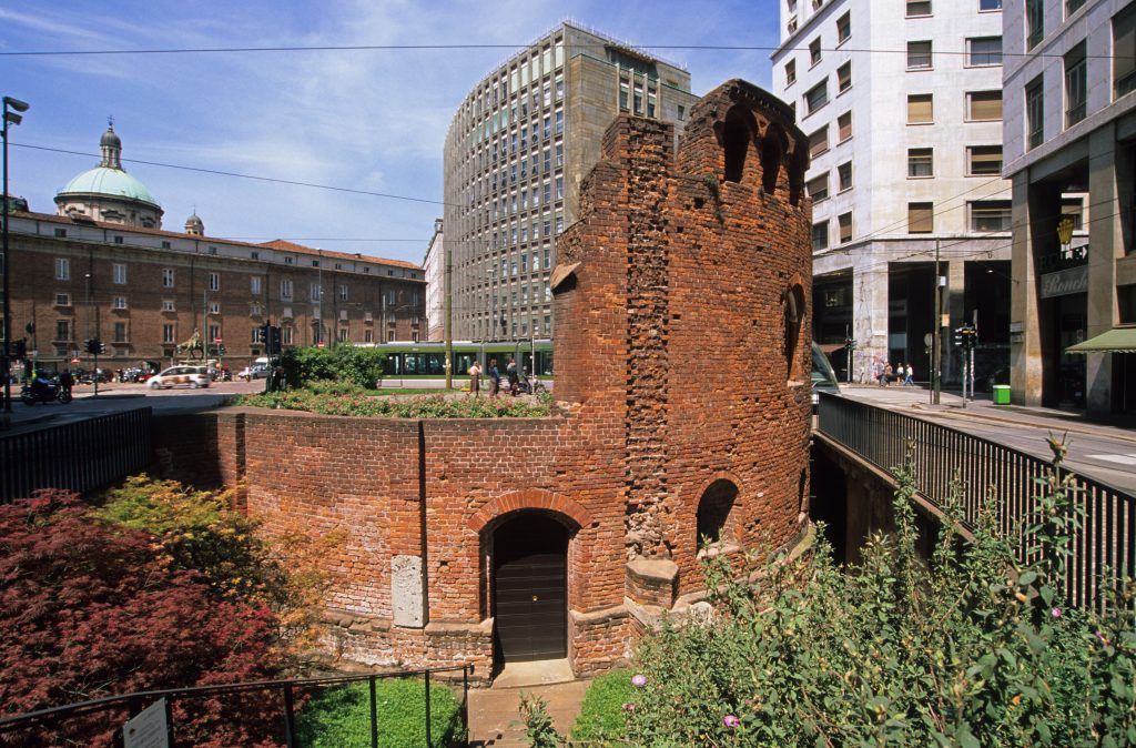 Quel che rimane dell'esterno di San Giovanni in Conca, Milano - foto Gusmeroli