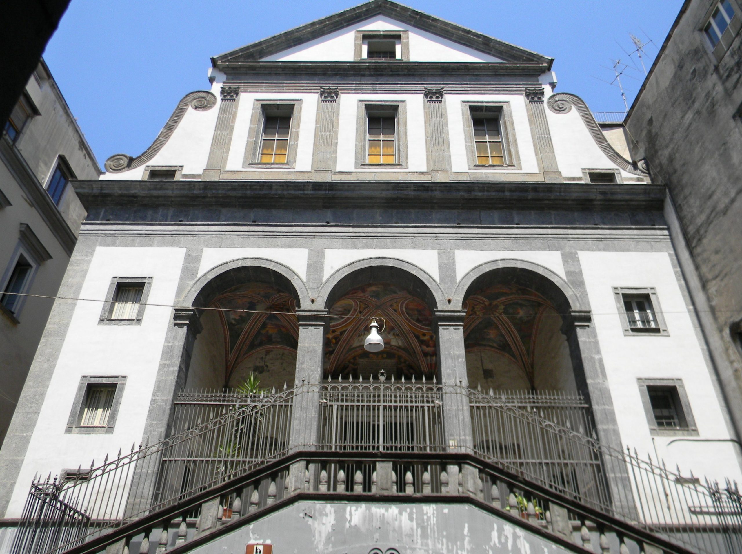 Napoli - Chiesa di Santa Maria Regina Coeli