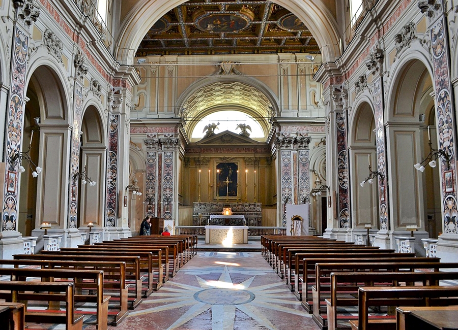 Napoli Santa Maria alla Stella interno