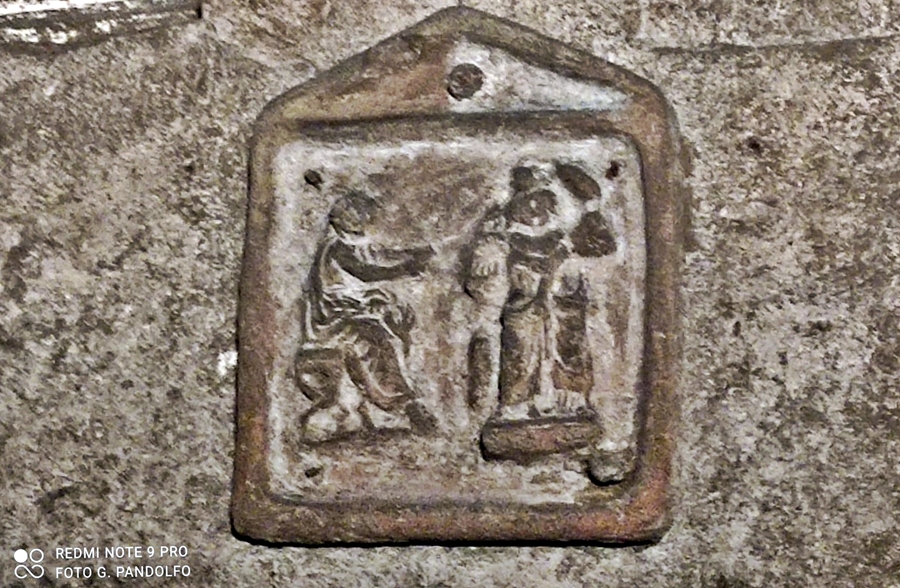 Napoli ipogeo dei Cristallini decorazione greca della catacomba