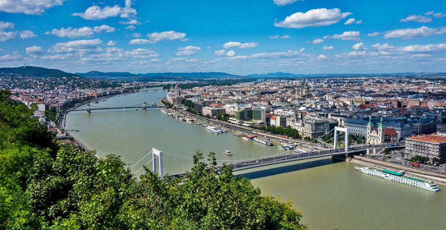 Panorama di Budapest (da Wikipedia)