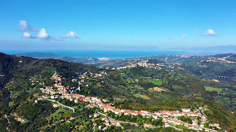 Panorama del paese di Rutino
