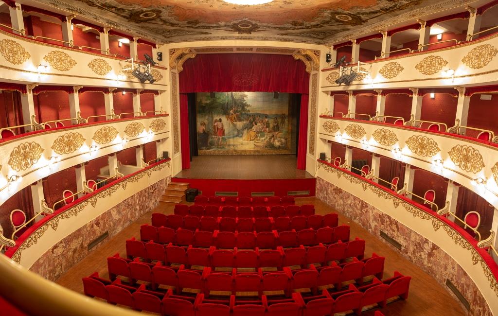 Teatro Comunale Alice Zeppilli 2 L.jpg