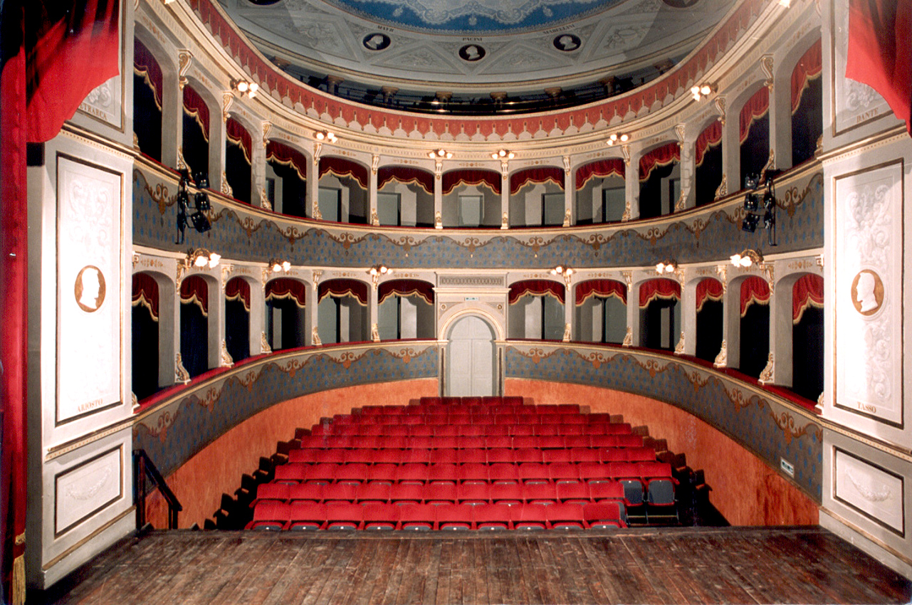 Teatro Petrella Archivio Comune Longiano.jpg