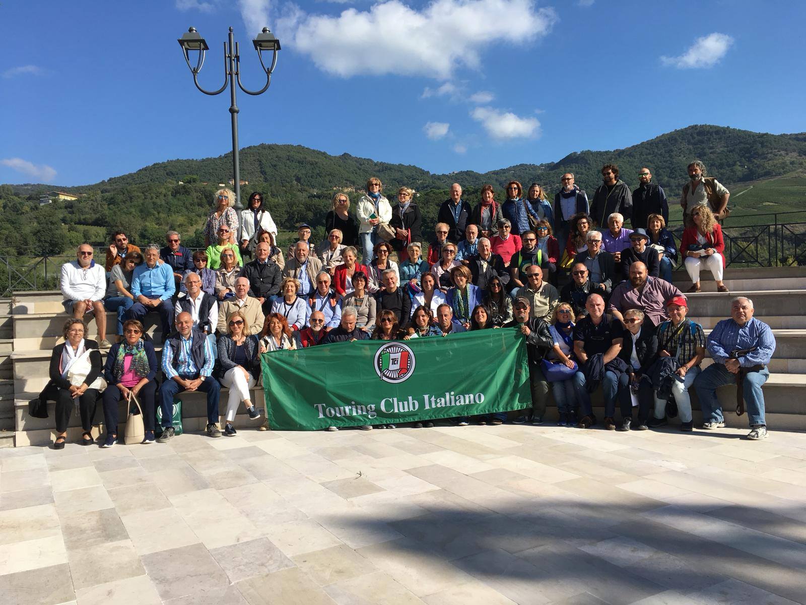 Tufo gruppo Touring in visita