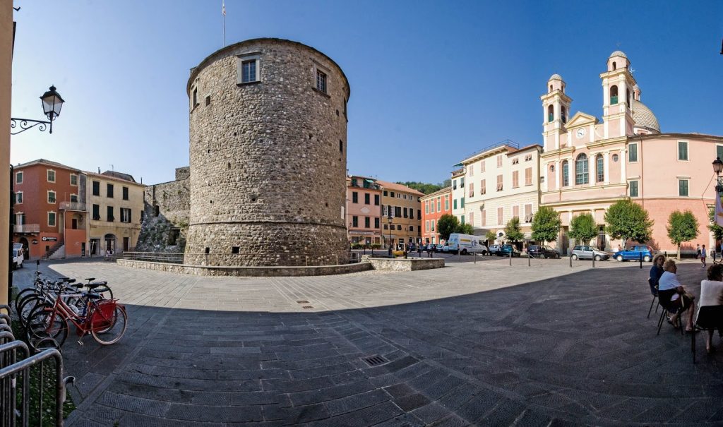 Piazza Varese Ligure
