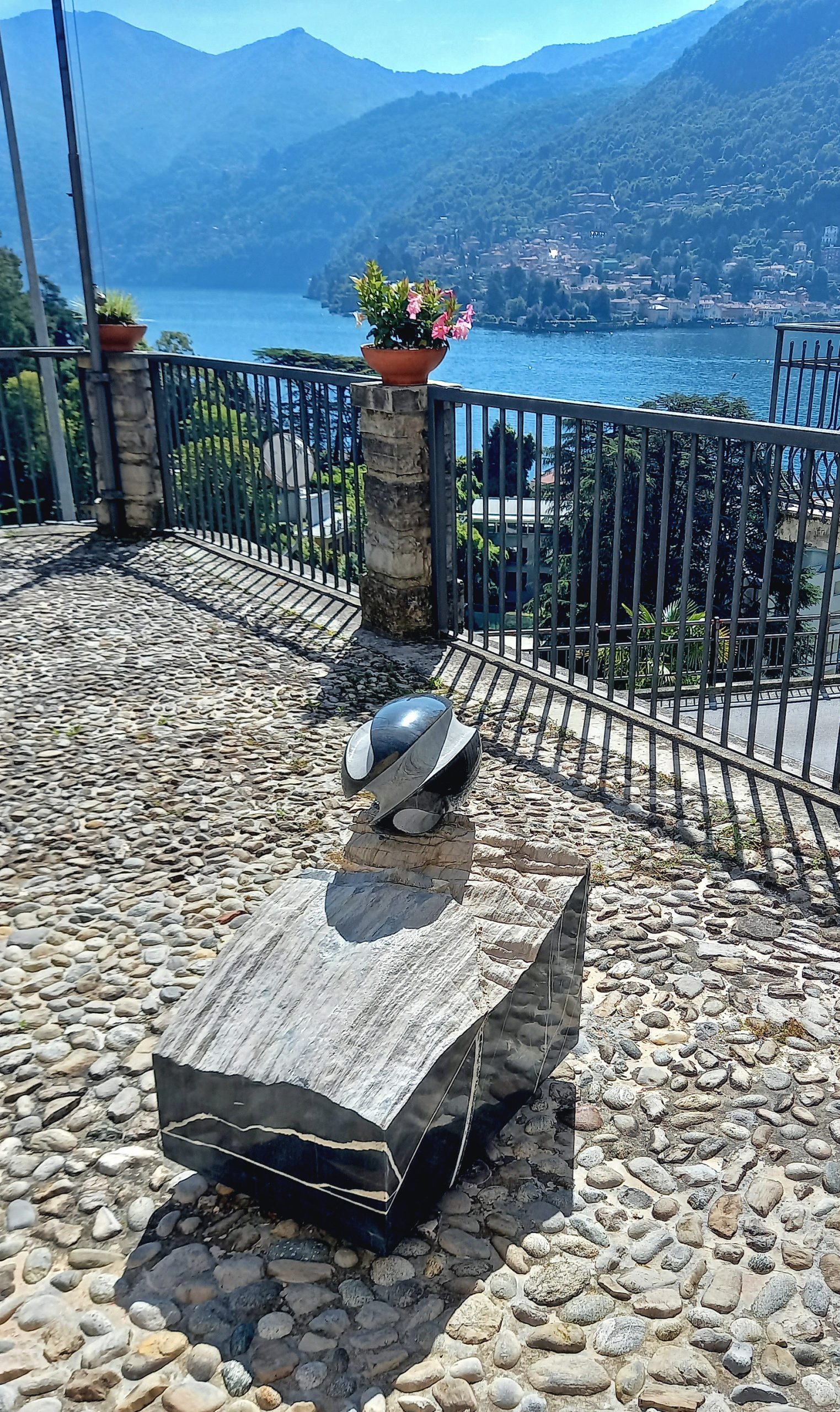 IdentitArte - scultura in pietra di Moltrasio