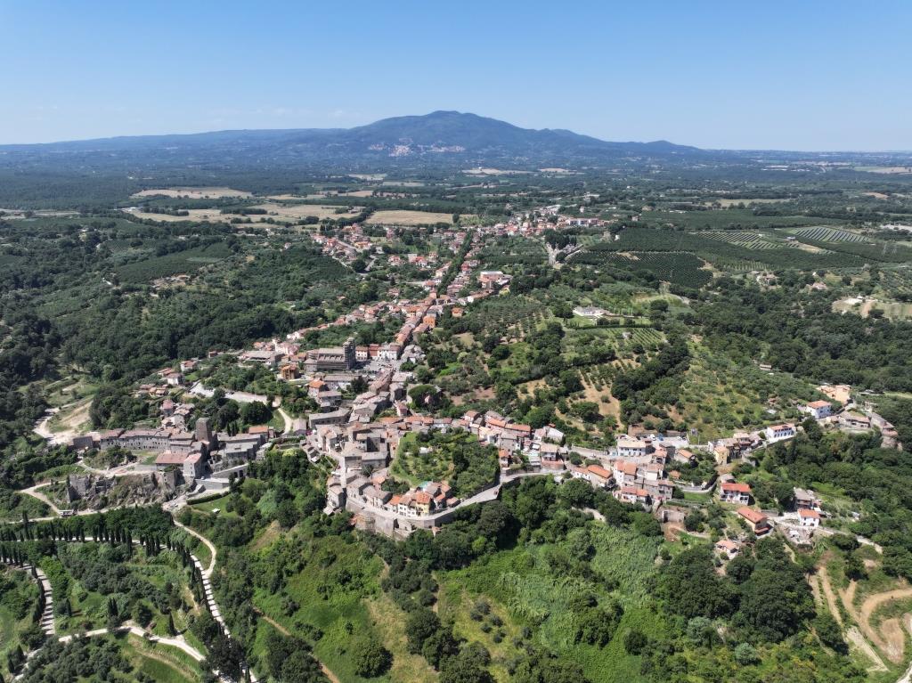 Il borgo e il territorio