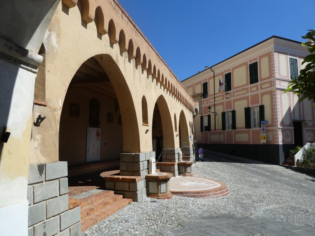 Logge e scorcio del centro