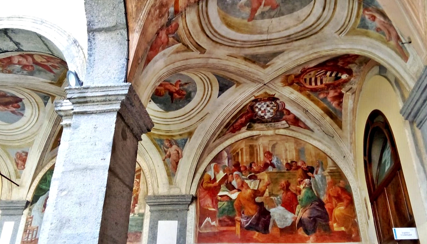 Santa Maria degli Angeli alle Croci particolare del chiostro