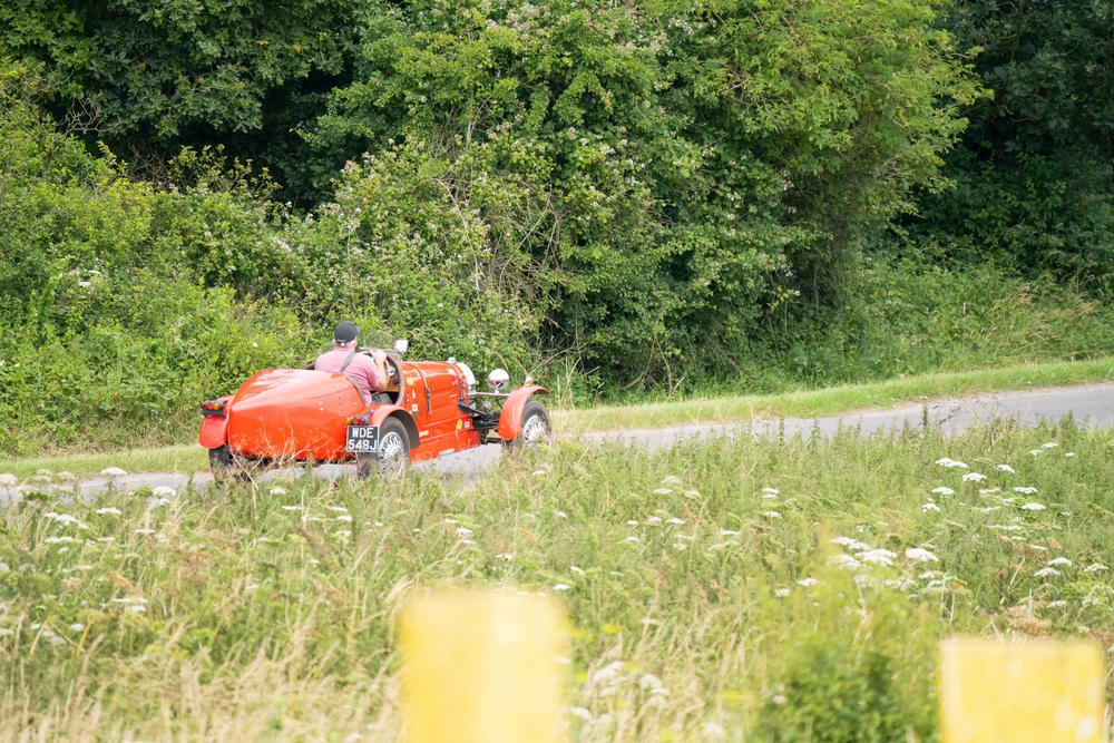 Bugatti rossa - shutterstock